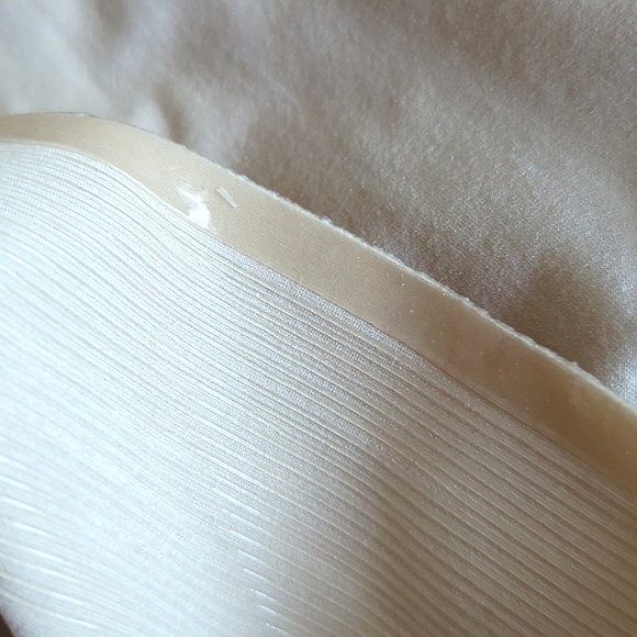 Naomi & Nicole® Shapewear, Shaping Convertible Strapless Bra Slip, nude. Size 36 - Picture 5 of 11